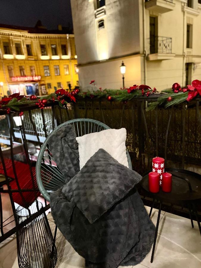 Romantic Apartment On Andriivskyi Киев Экстерьер фото